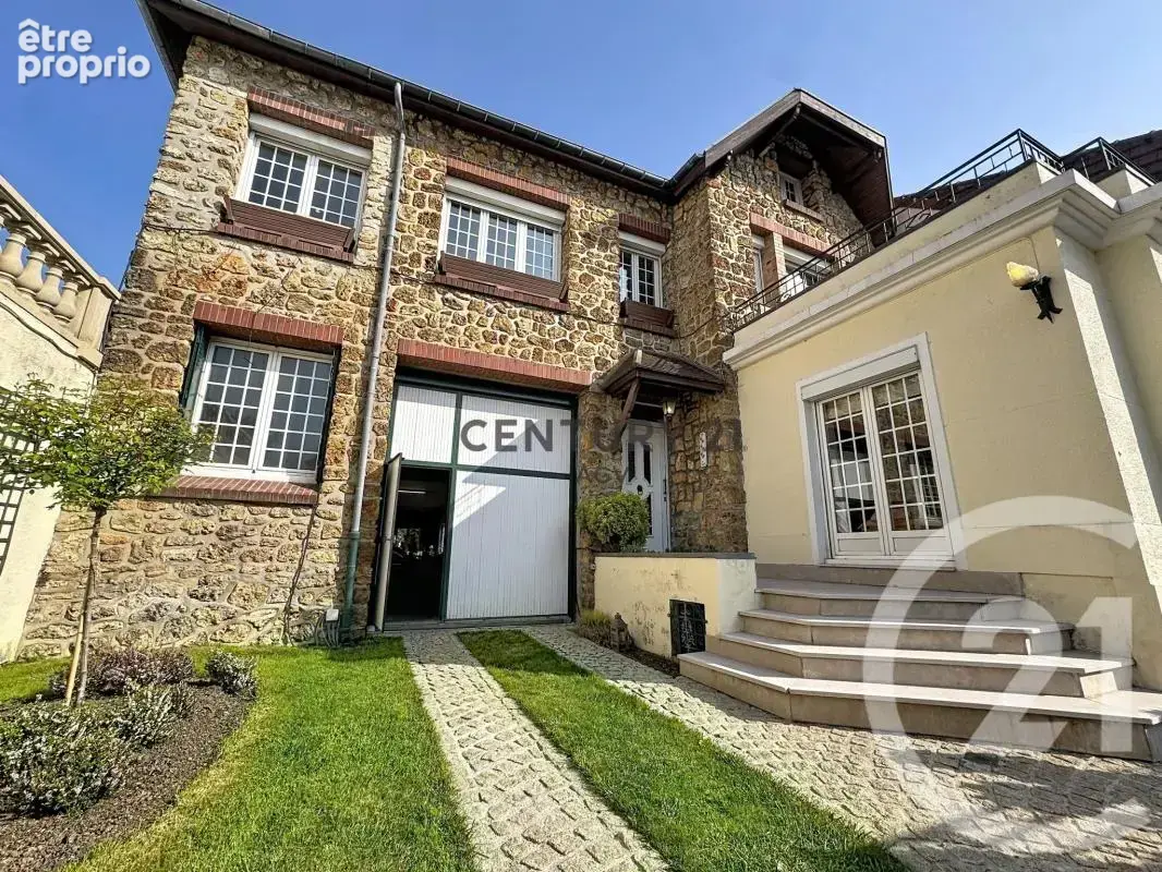 Photo Maison à Maisons-Alfort au prix de 1 785 000€