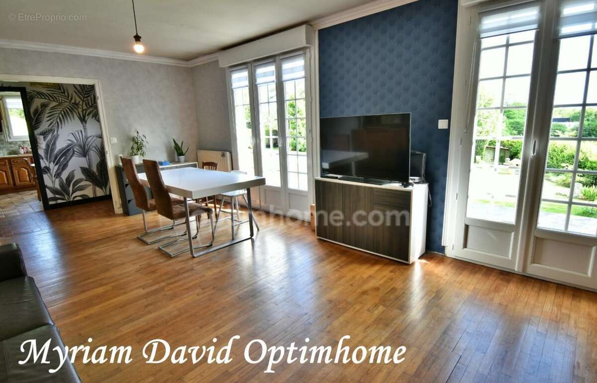 Maison familiale à rénover avec vue sur le lac de Glomel – 5 chambres – 2 000 m² de terrain - photo 19