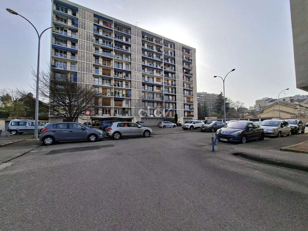 Appartement à VILLEURBANNE