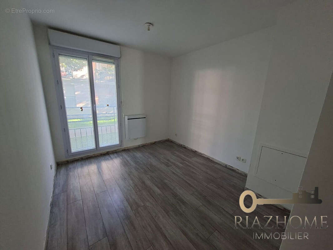 Appartement à LE BOURGET