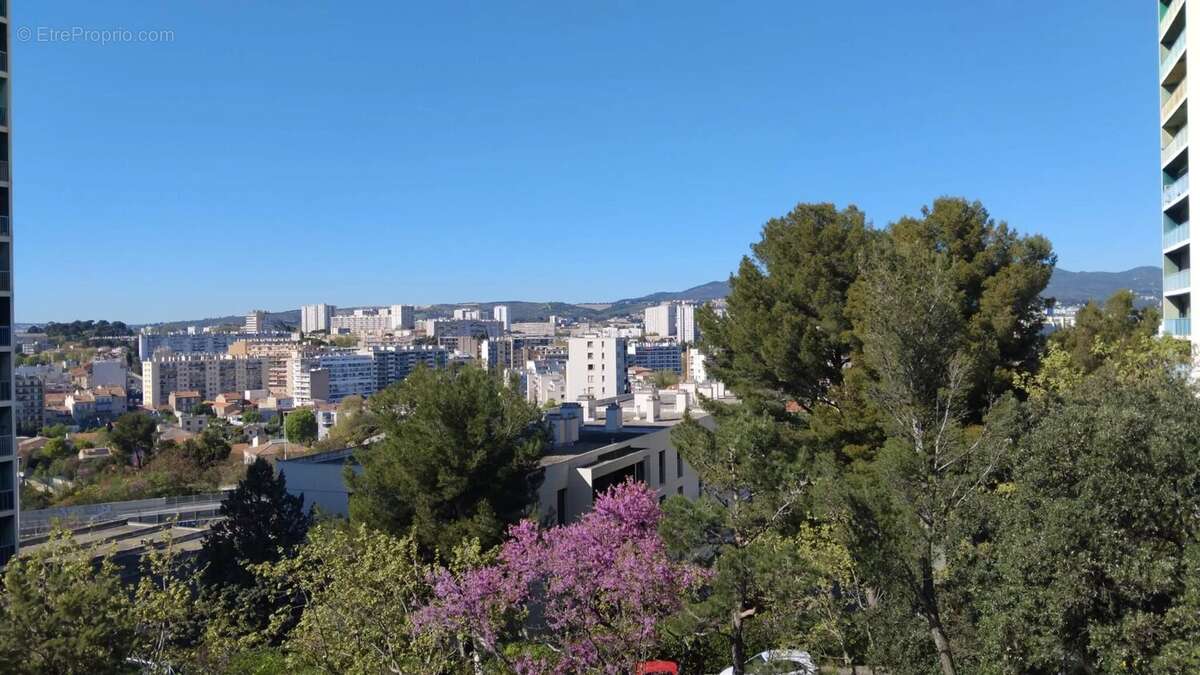 Appartement à MARSEILLE-12E