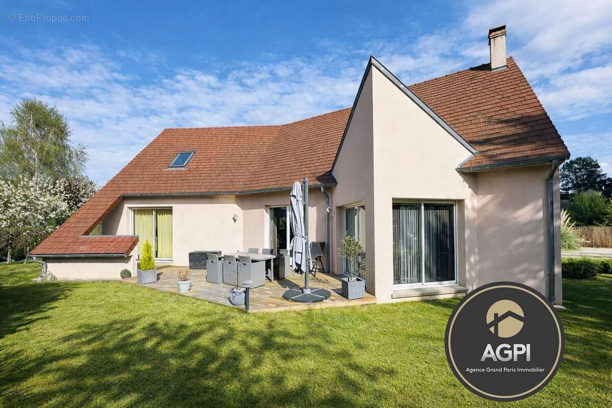 Maison à VAUHALLAN