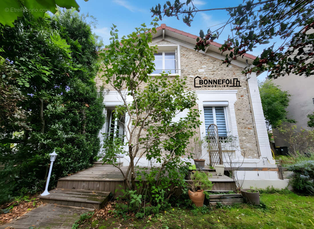 Maison à CHAMPIGNY-SUR-MARNE