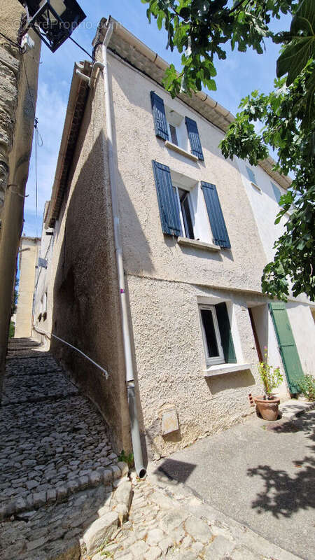 Maison à MAZAN