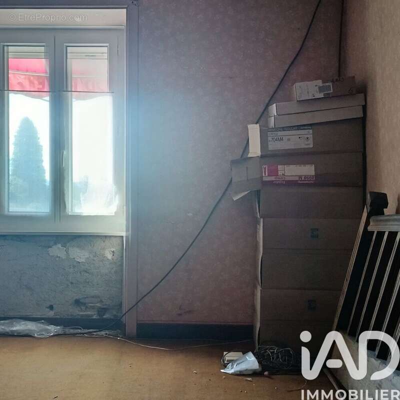 Maison 200 m² à Oradour-Sur-Vayres  - photo 6