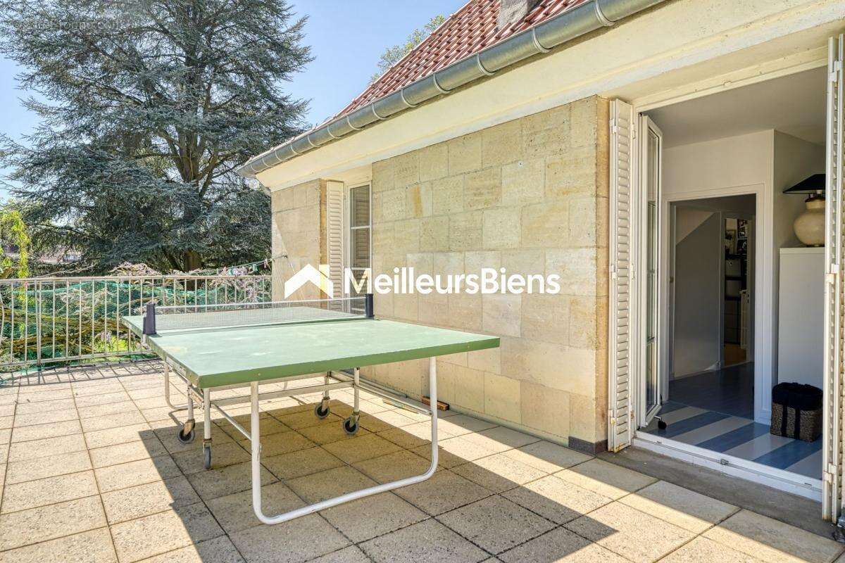 Maison à LA CELLE-SAINT-CLOUD