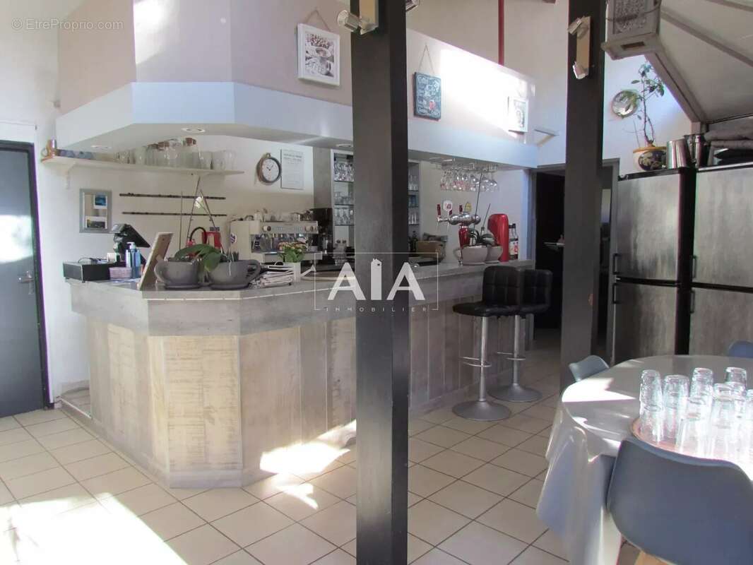 Commerce à MAINE-DE-BOIXE