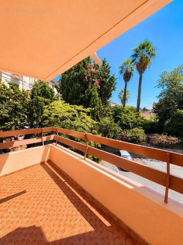 Appartement à HYERES