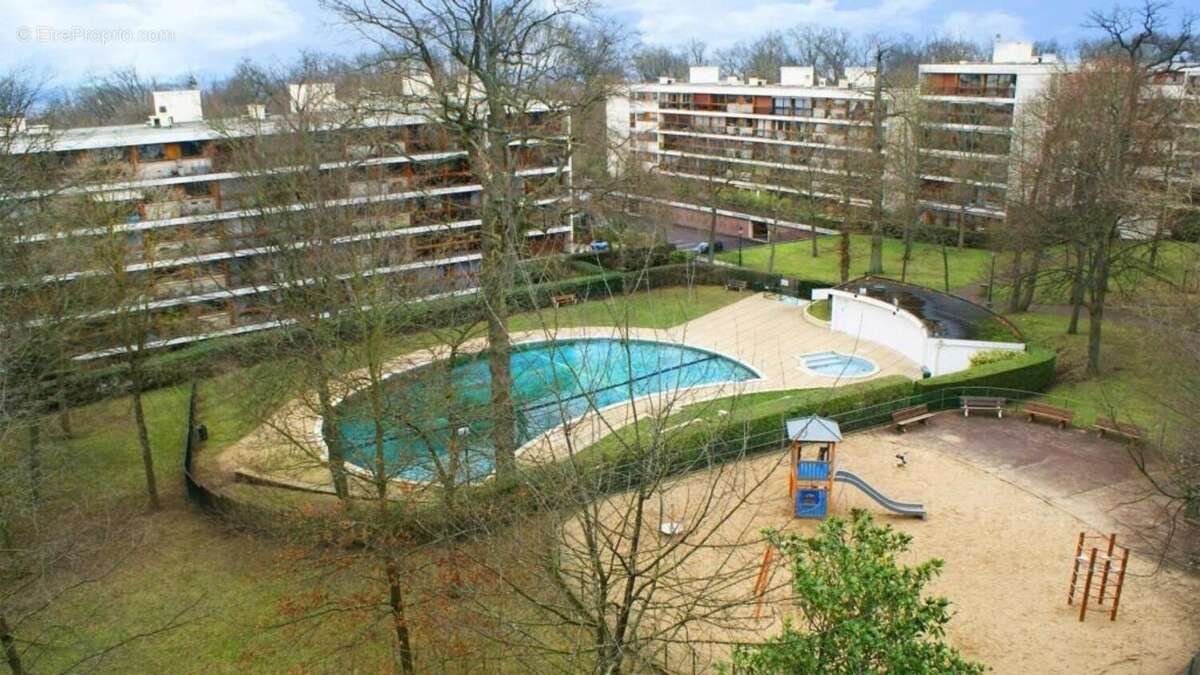 Photo 8 - Appartement à LA CELLE-SAINT-CLOUD