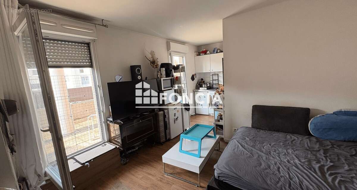 Appartement à VILLENEUVE-LA-GARENNE