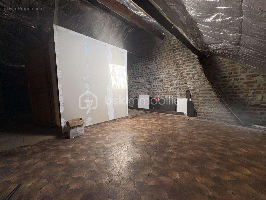 Maison à MONTIGNY-EN-GOHELLE