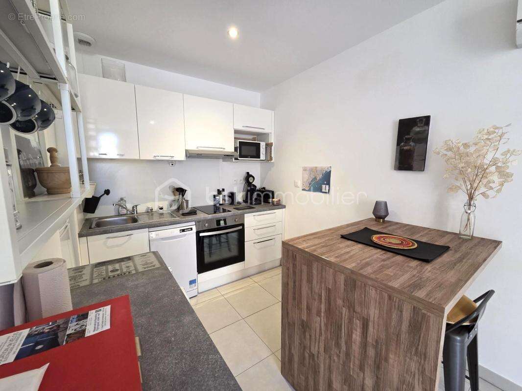 Sete quartier ile sud agreable t2 de 45 m² entierement renove ainsi que l immeuble syndic benevole - photo 9