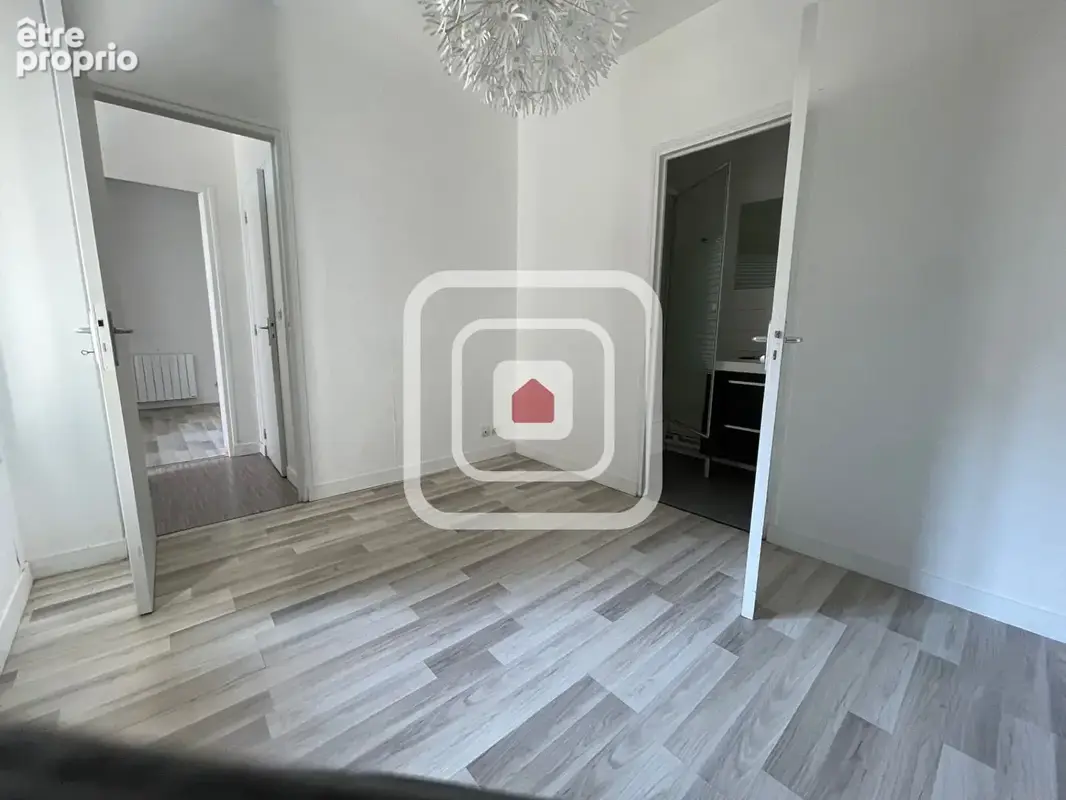 Exclusivite type 2 au 1er etage d'une petite copropriete secteur saint marceaux - photo 4