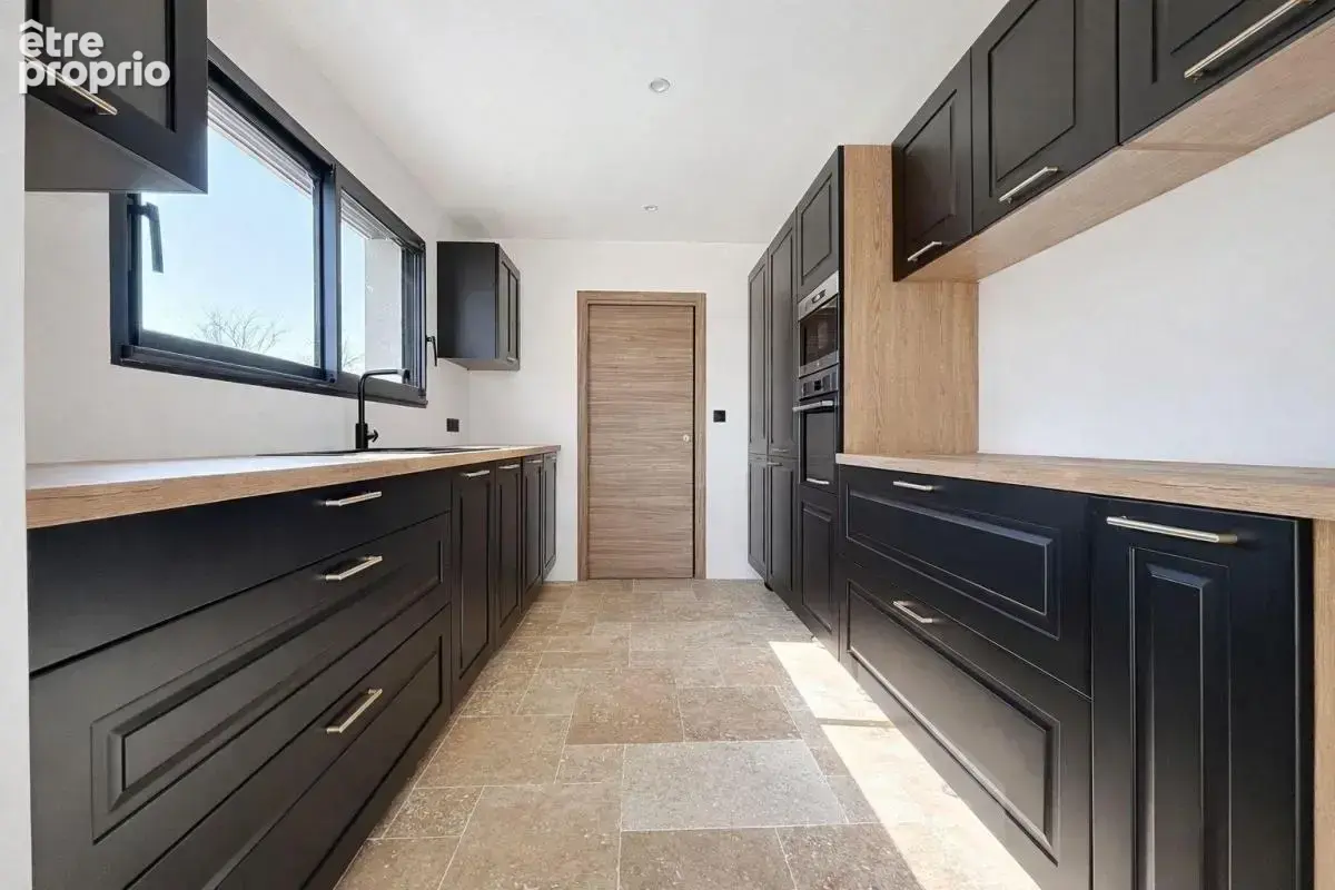 Maison 5 pièces 126 m² à vendre à Fontaine-La-Guyon (28190) - photo 4