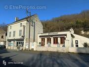 Commerce à FONTEVRAUD-L&#039;ABBAYE