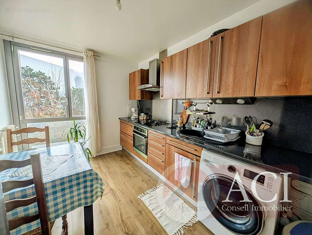 59586151g.jpg - Appartement à PIERREFITTE-SUR-SEINE