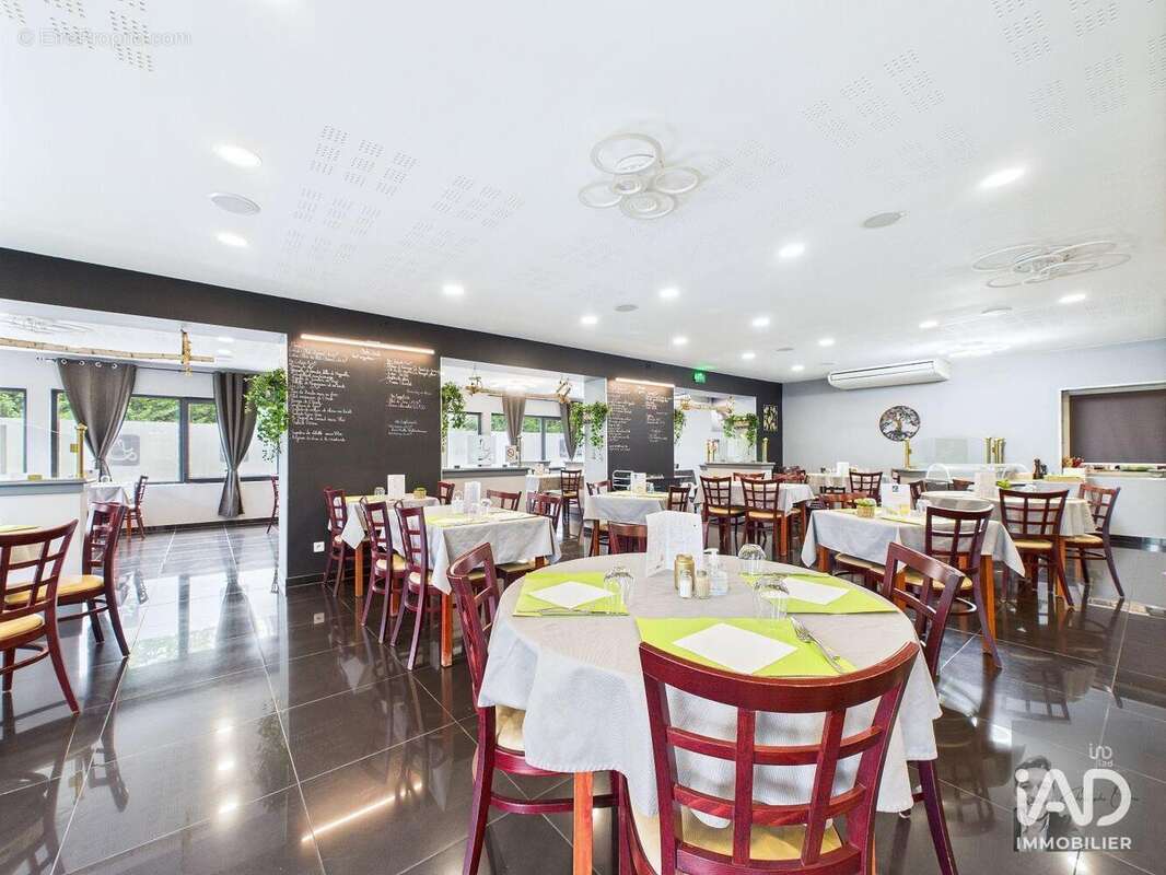 Photo 9 - Commerce à PROUVY