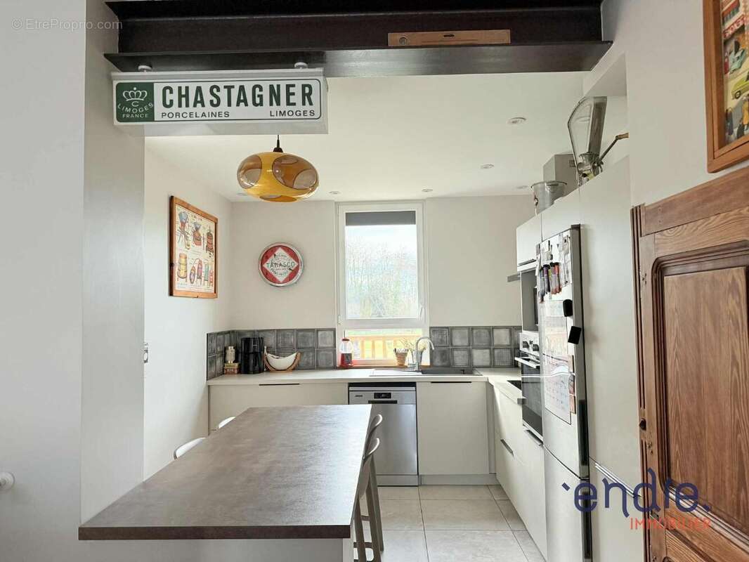 Maison à THIEL-SUR-ACOLIN