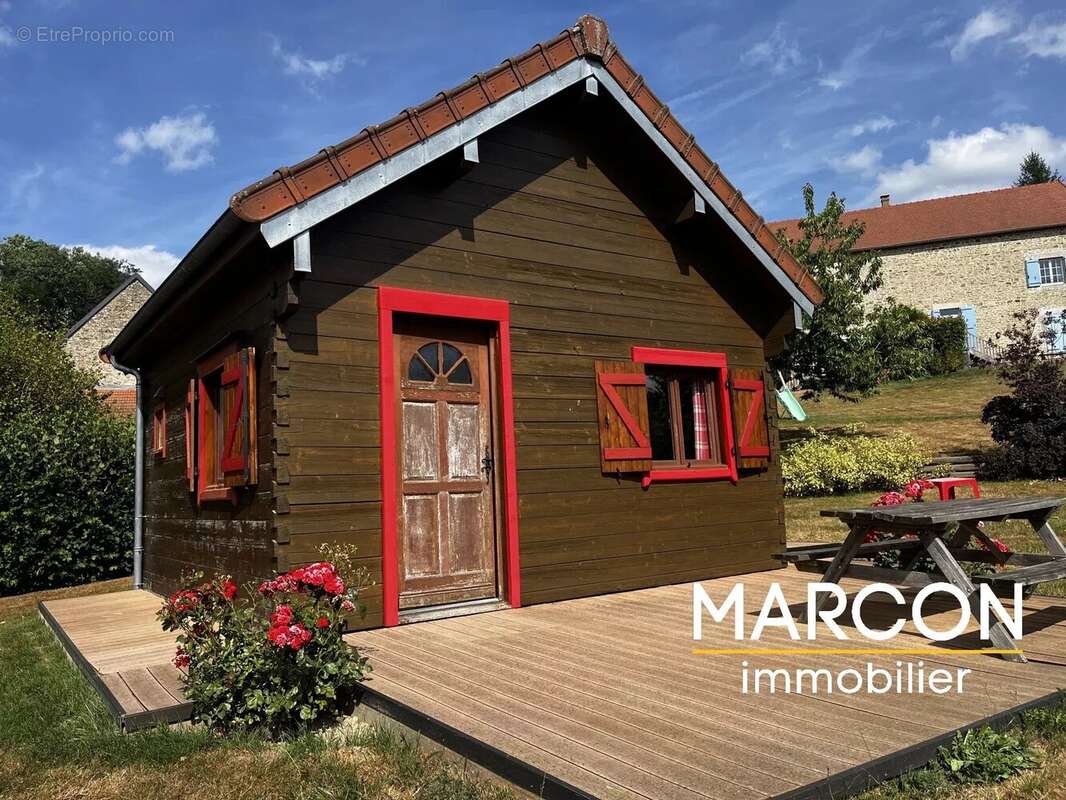 Maison 289 m² à Ajain  - photo 38