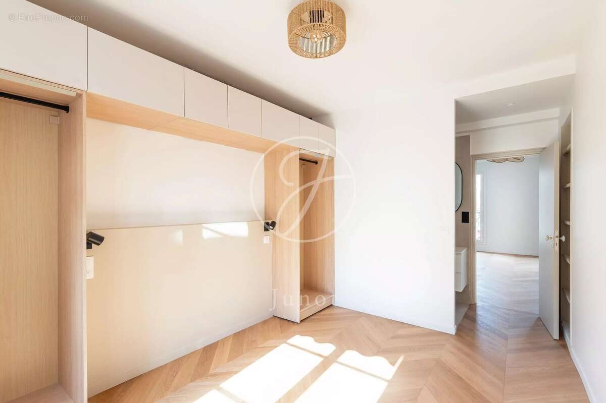 Appartement à PARIS-9E