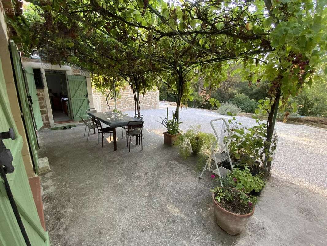 Maison à LA BOUILLADISSE