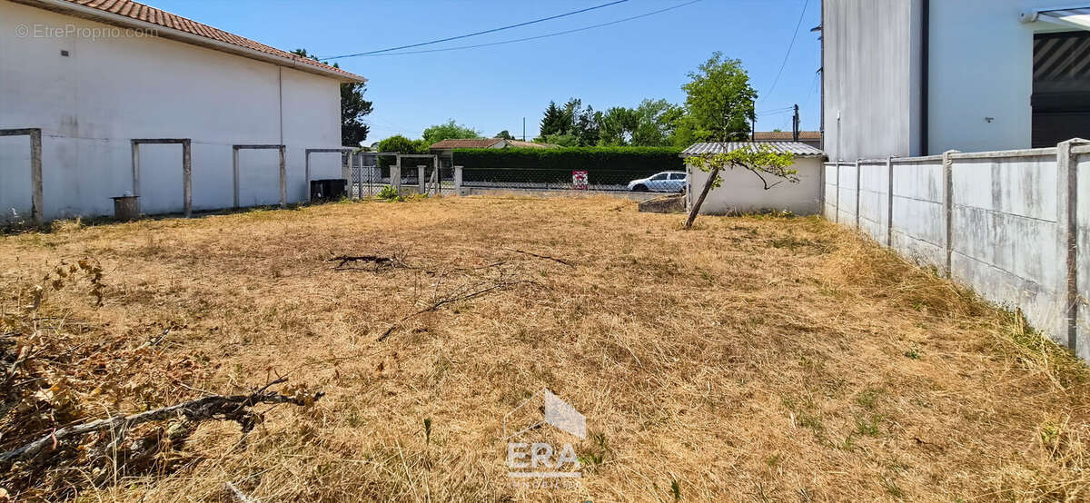 BORDEAUX CAUDERAN - Terrain constructible d'environ 288 m²  - Libre de constructeur - 1ère ligne - photo 5