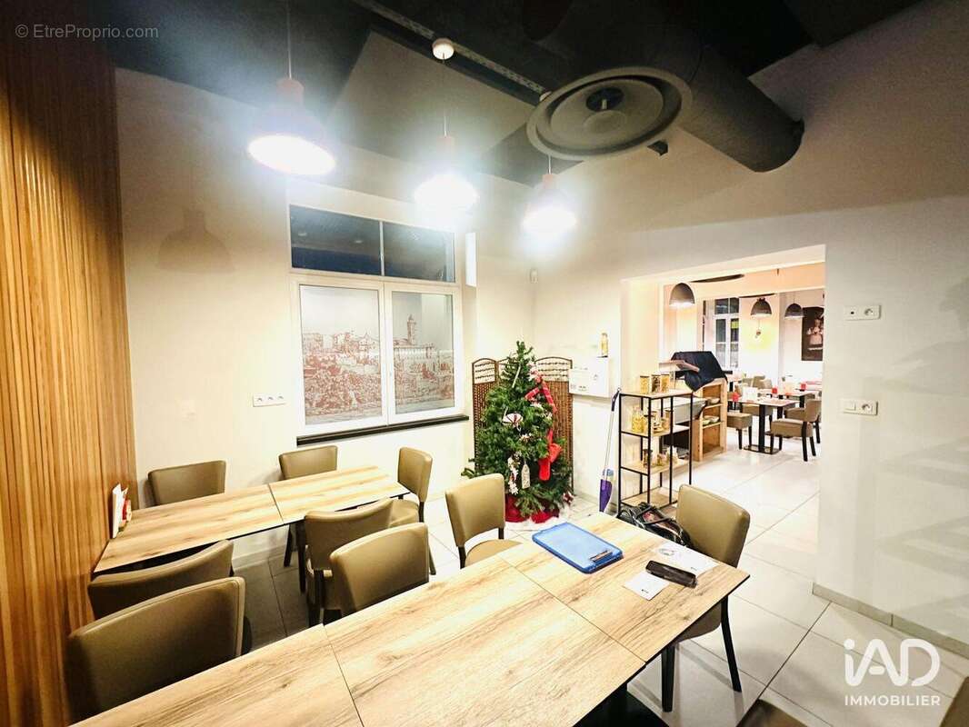 Photo 5 - Commerce à MONTREUX-VIEUX