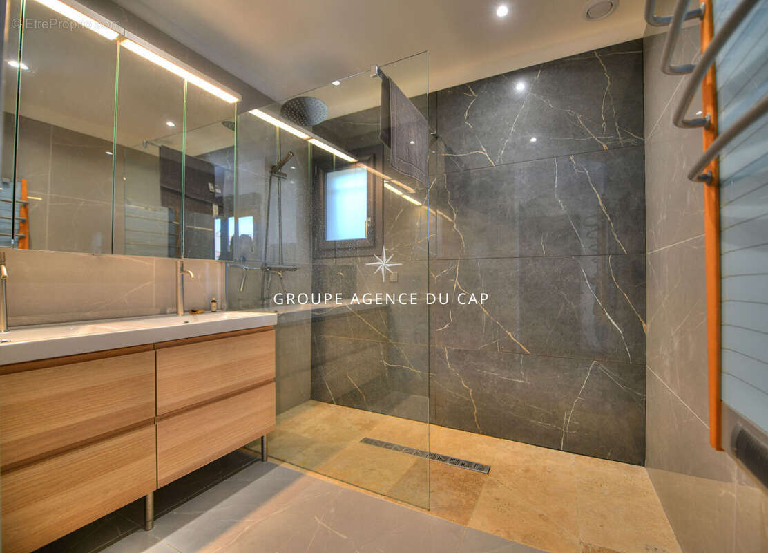 Maison à SAINT-RAPHAEL