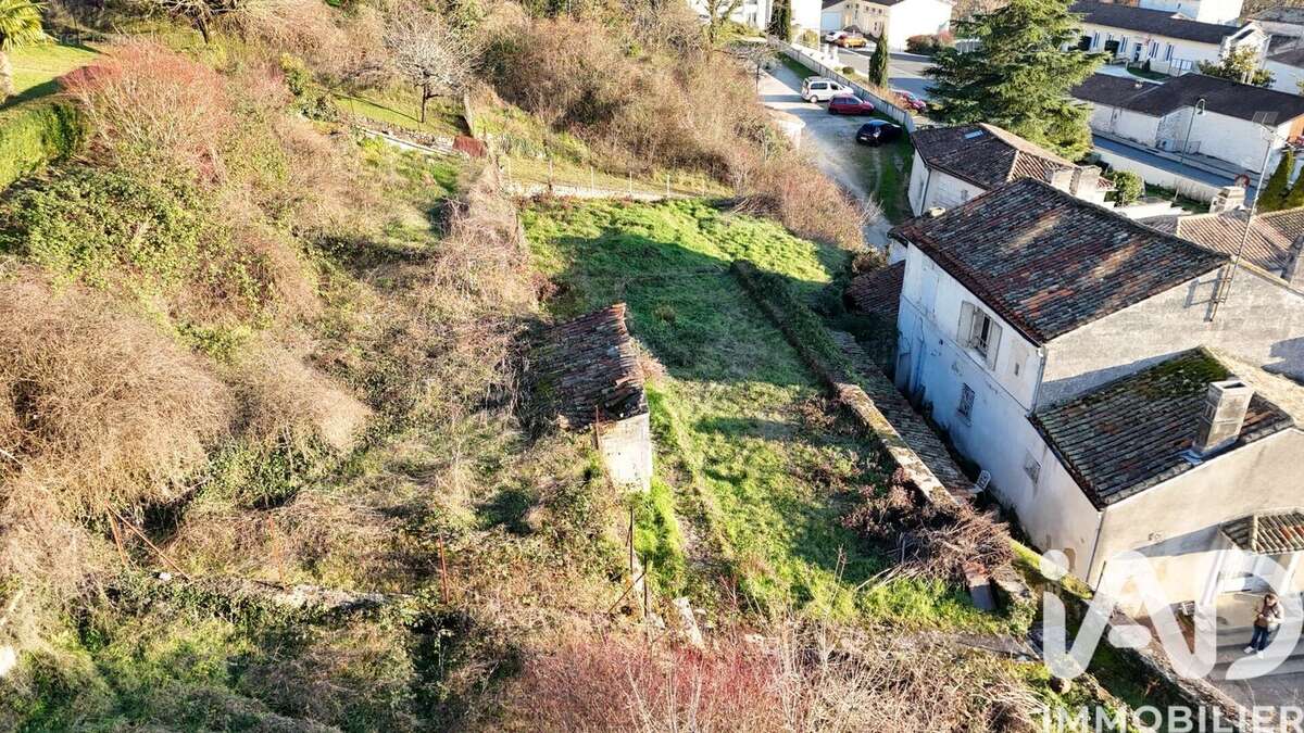 Photo 3 - Maison à VOEUIL-ET-GIGET