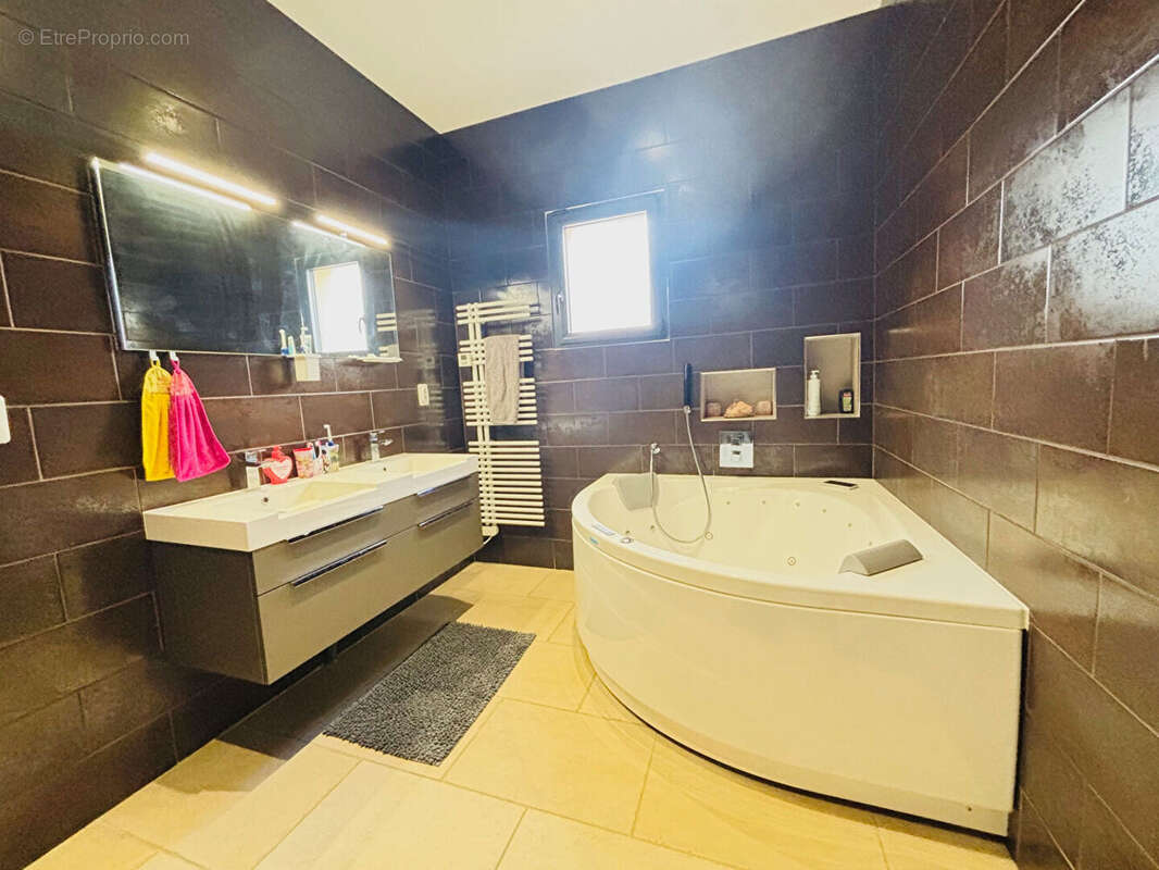 Maison à PERDREAUVILLE