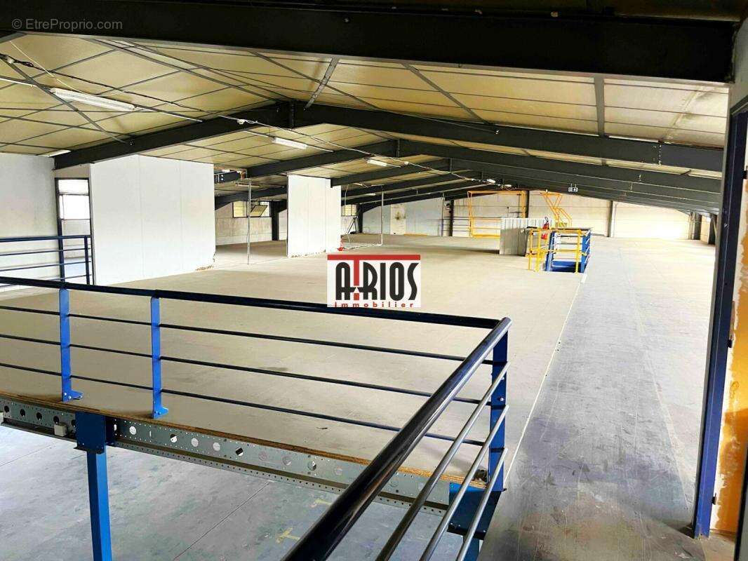 Commerce à LA FARLEDE