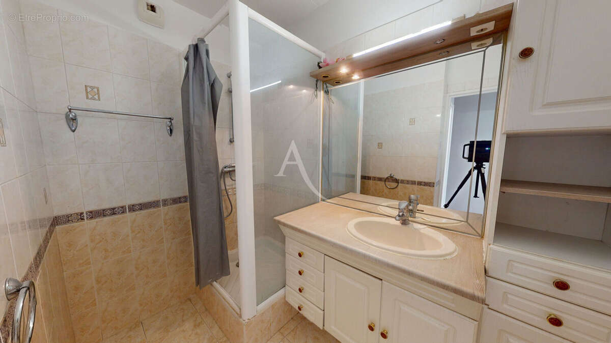 Appartement à CHILLY-MAZARIN