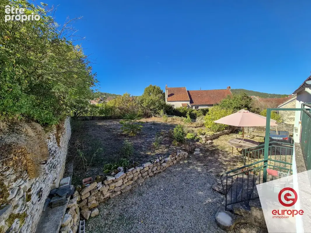 Maison 7 pièces de 166 m2 avec jardin, cour et garage à Asquins, à proximité de Vézelay - photo 14
