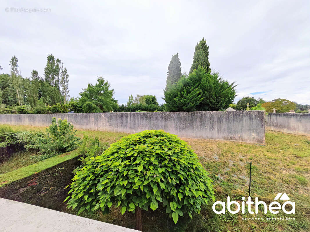 Appartement T2 avec terrasse, piscine et parking   Le confort d'une résidence récente dans un environnement pa - photo 12