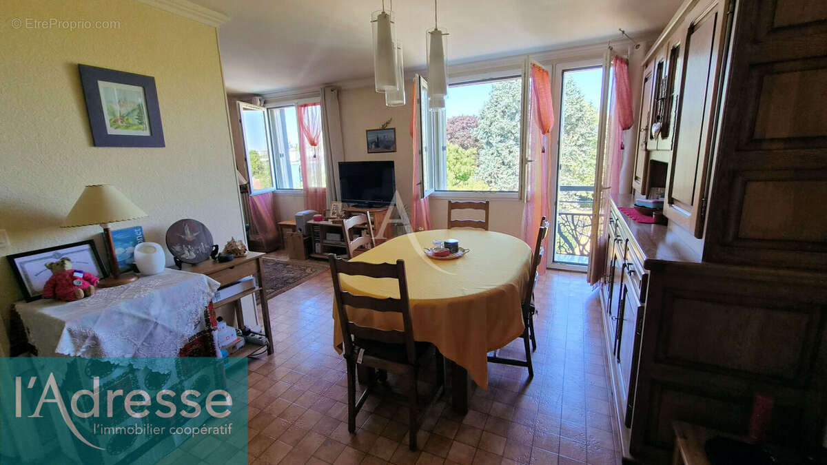Appartement Ris Orangis 4 pièces 66.52 m2 - photo 2