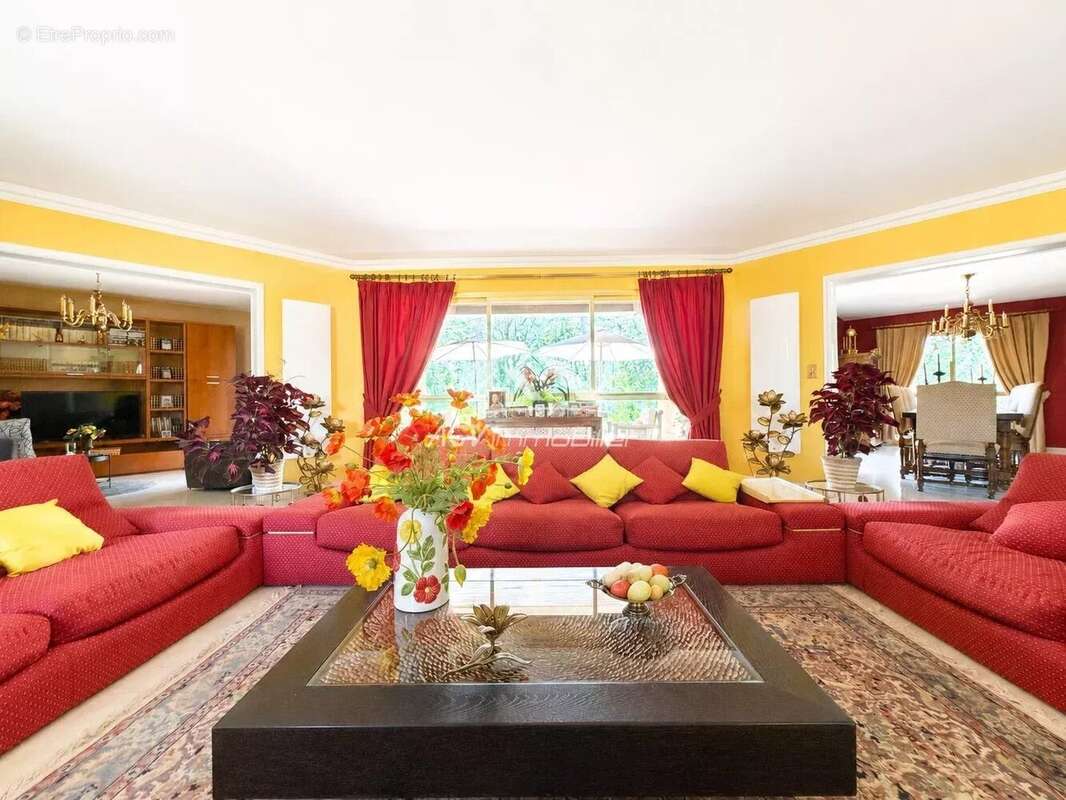 Villa Ribaute-les-Tavernes 230 m² habitables sur 9700 m² de terrain - photo 6