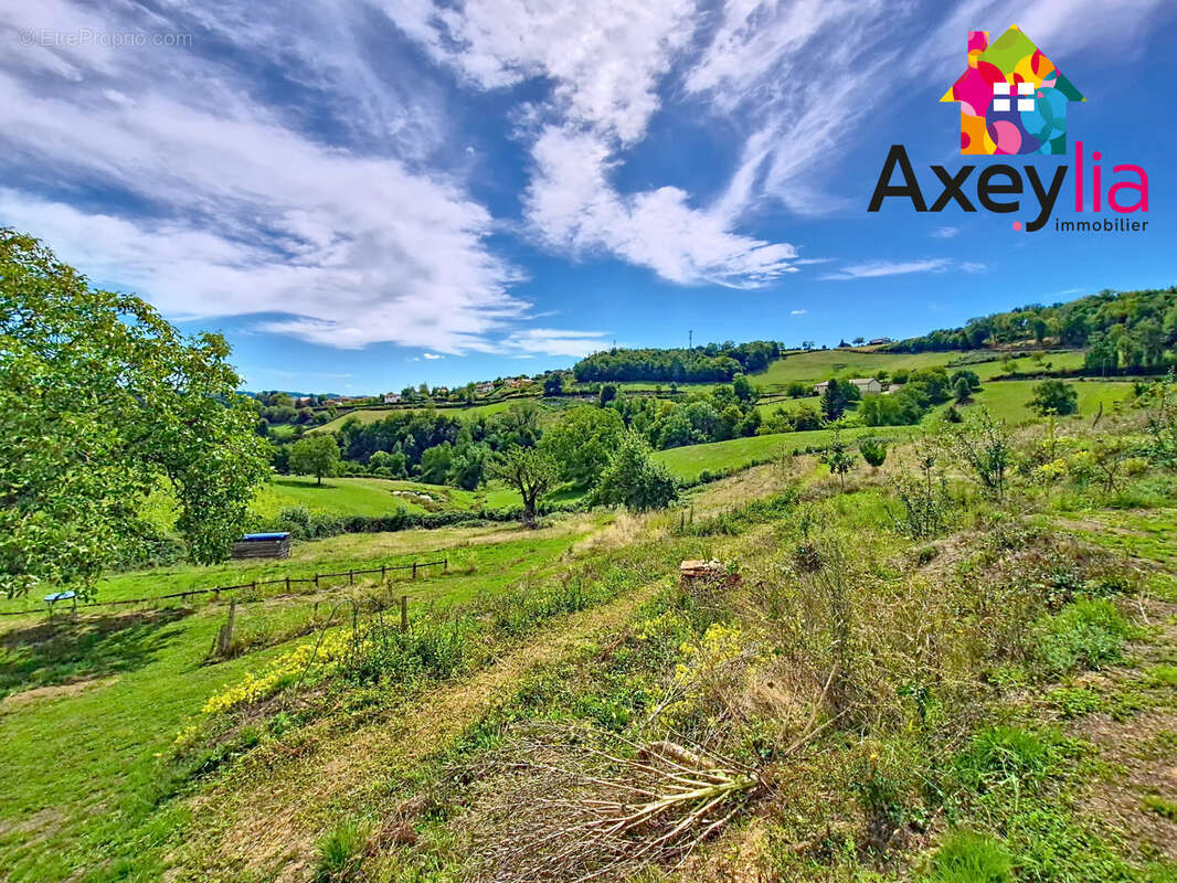 A vendre - proche cours - maison de campagne en pierre avec  4 chambres, terrain avec vue degagee - photo 9