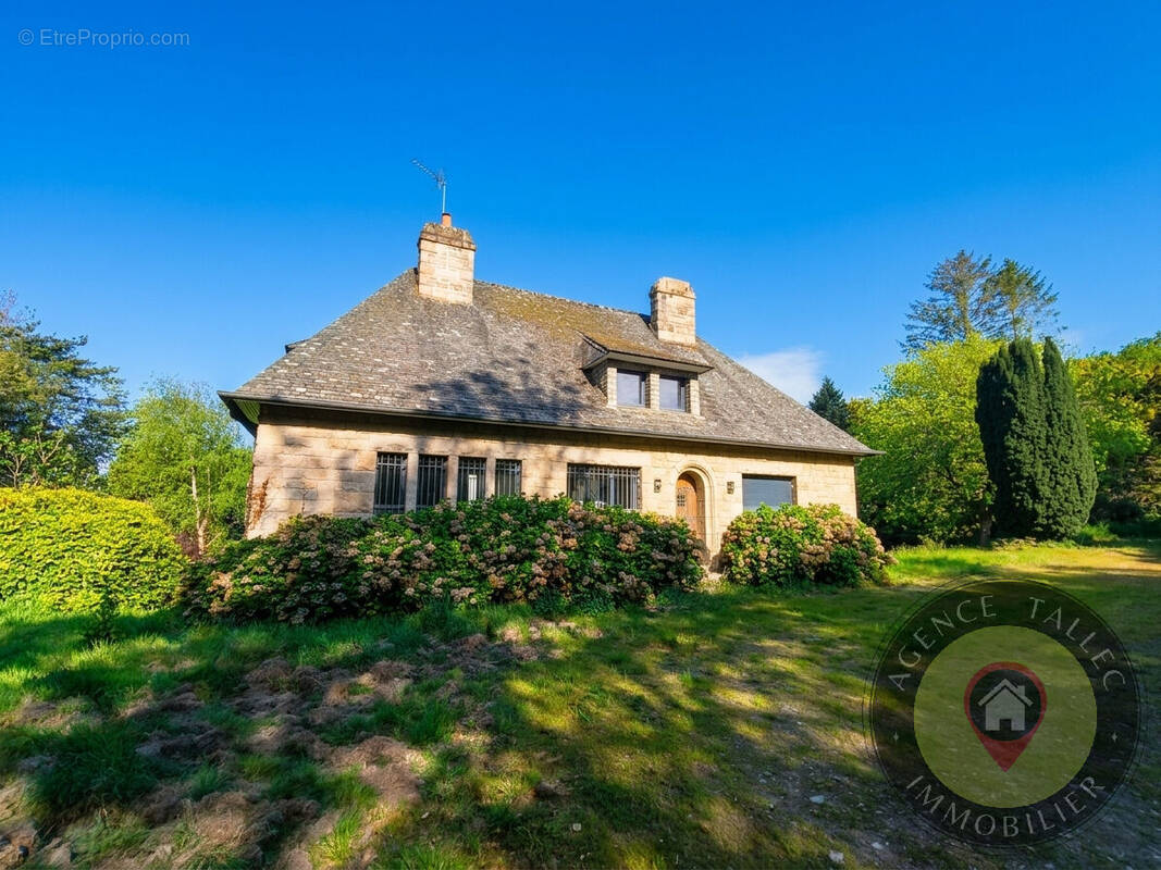 Maison à LANVALLAY