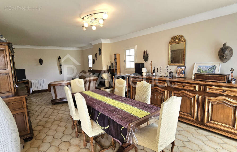 Maison à SAINT-GEORGES-DE-DIDONNE