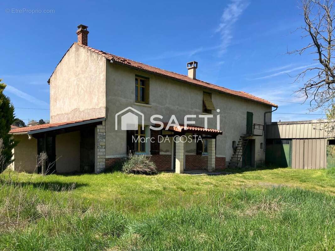 Photo 3 - Maison à SAINT-ROMAIN-LE-PUY