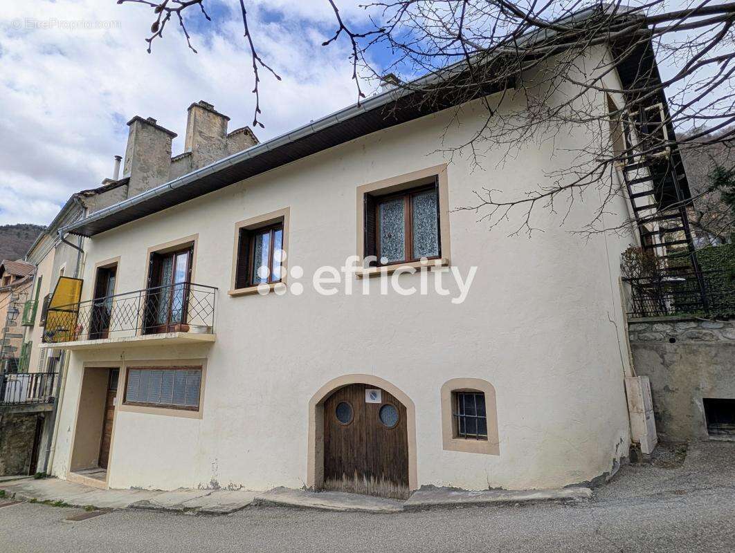 Maison à SAINT-FIRMIN