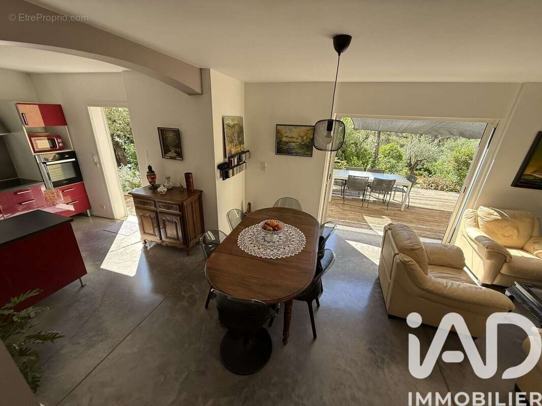 Photo 5 - Maison à CUERS