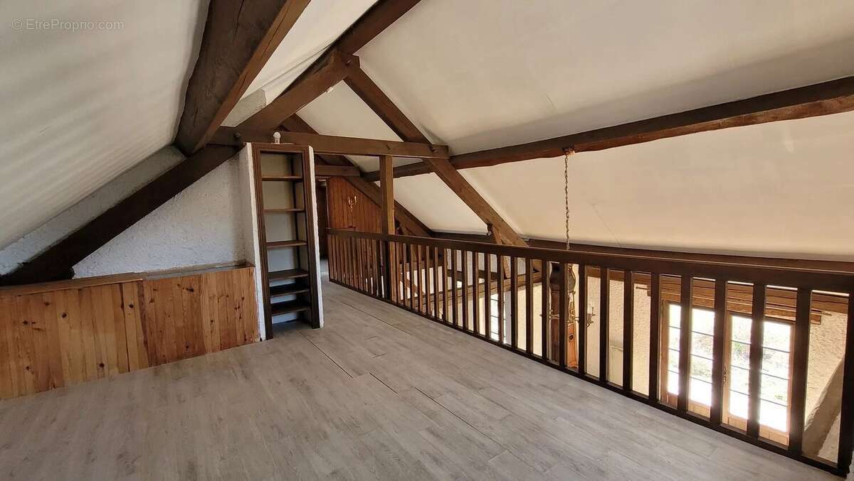 Maison à LE CHAMBON-SUR-LIGNON