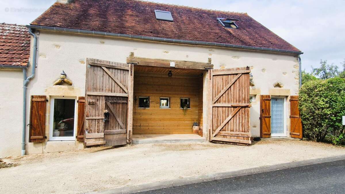 Maison à CHASSIGNOLLES