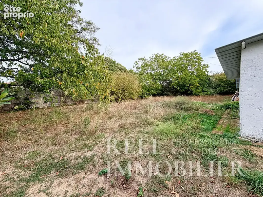 Maison de 80m2 avec grand terrain et 2 garages - photo 12