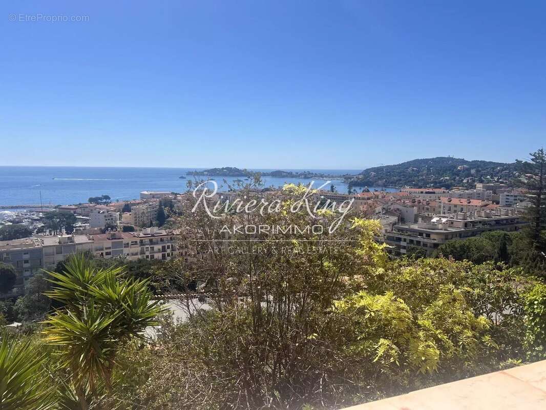 Appartement à BEAULIEU-SUR-MER