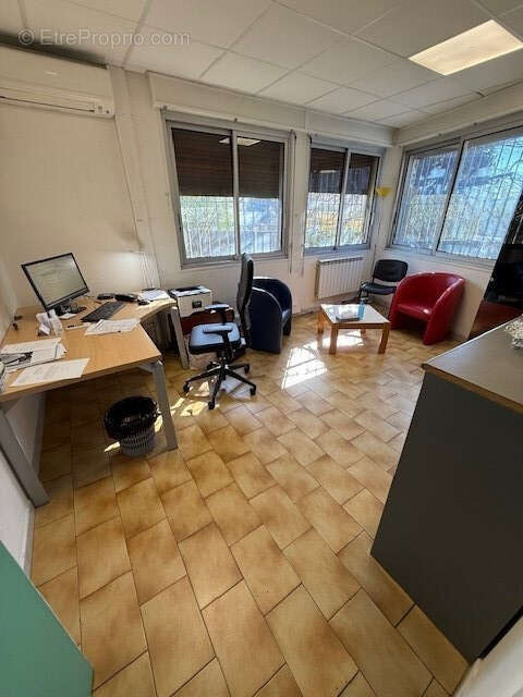 Commerce à MARSEILLE-14E