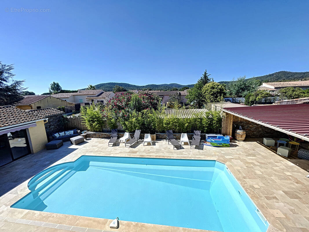 Appartement à BORMES-LES-MIMOSAS