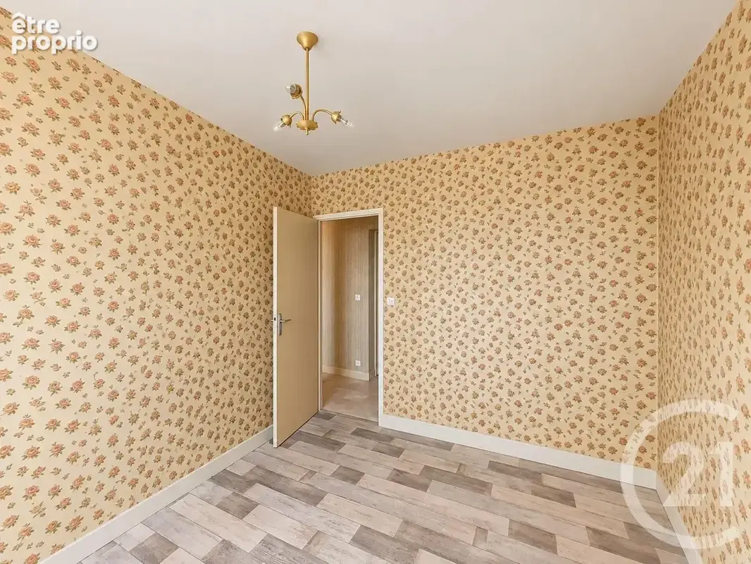 Appartement 4 pièces 67 m² à vendre à Chartres (28000) - photo 12