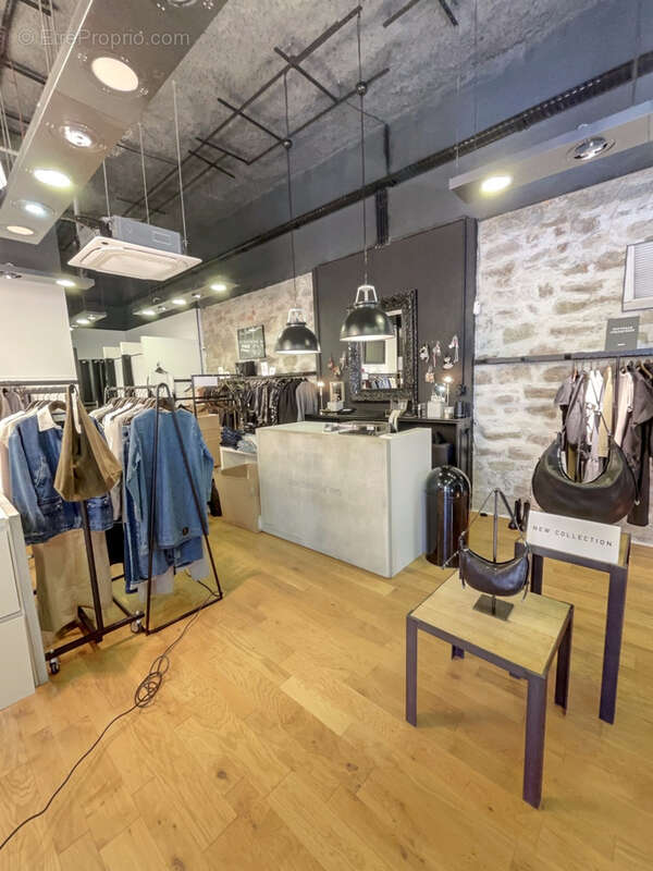 Commerce à SAINT-RAPHAEL